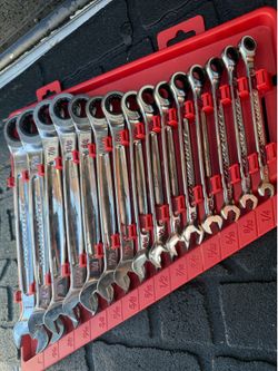 Milwaukee SAE Ratcheting Combination Wrench Set (15-Piece)