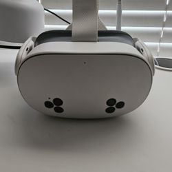 Meta Quest 3s Virtual Reality Headset 