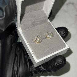 .925 Flower Setting (mossanite)