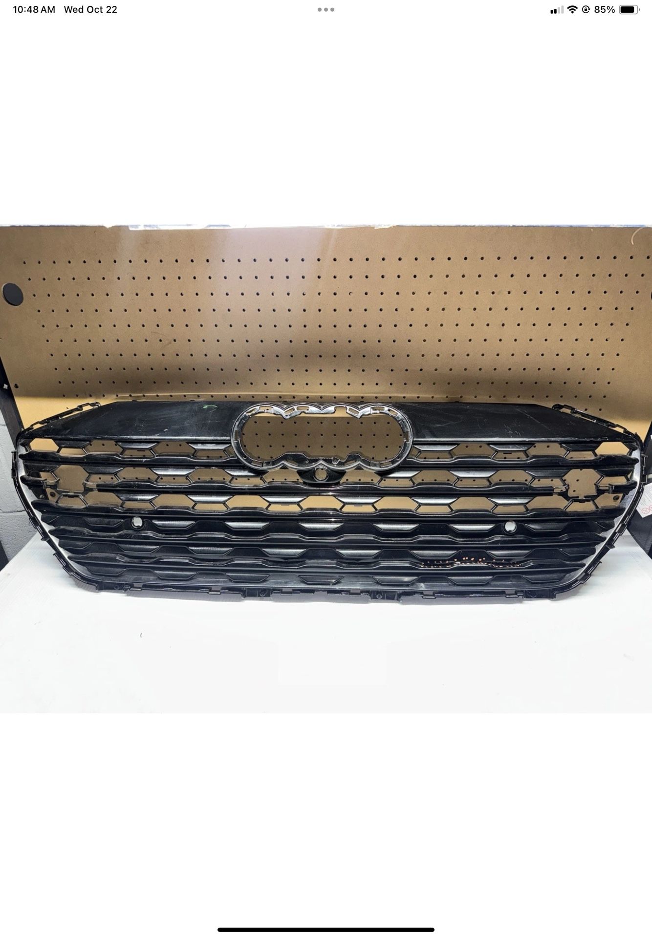 2024 2025 AUDI Q8 E Tron Grille Black 