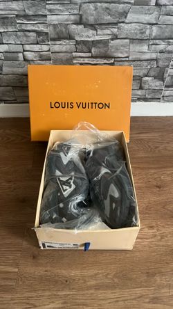 LV Runner Tatic Dark Grey 450N