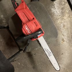 Milwaukee M18 Chainsaw