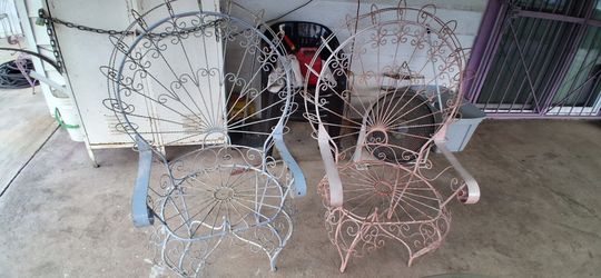 Vintage 4 chair and table