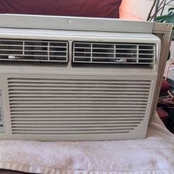 Window AC Unit Good Shape Works Well Please Read Air Conditioning Conditioner Danby