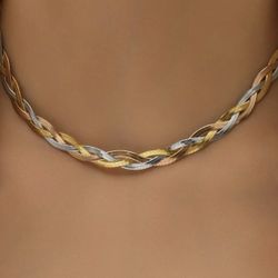 Woman necklace 