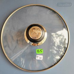 Oneida Glass Pit Lid With A Silver-Toned Handle