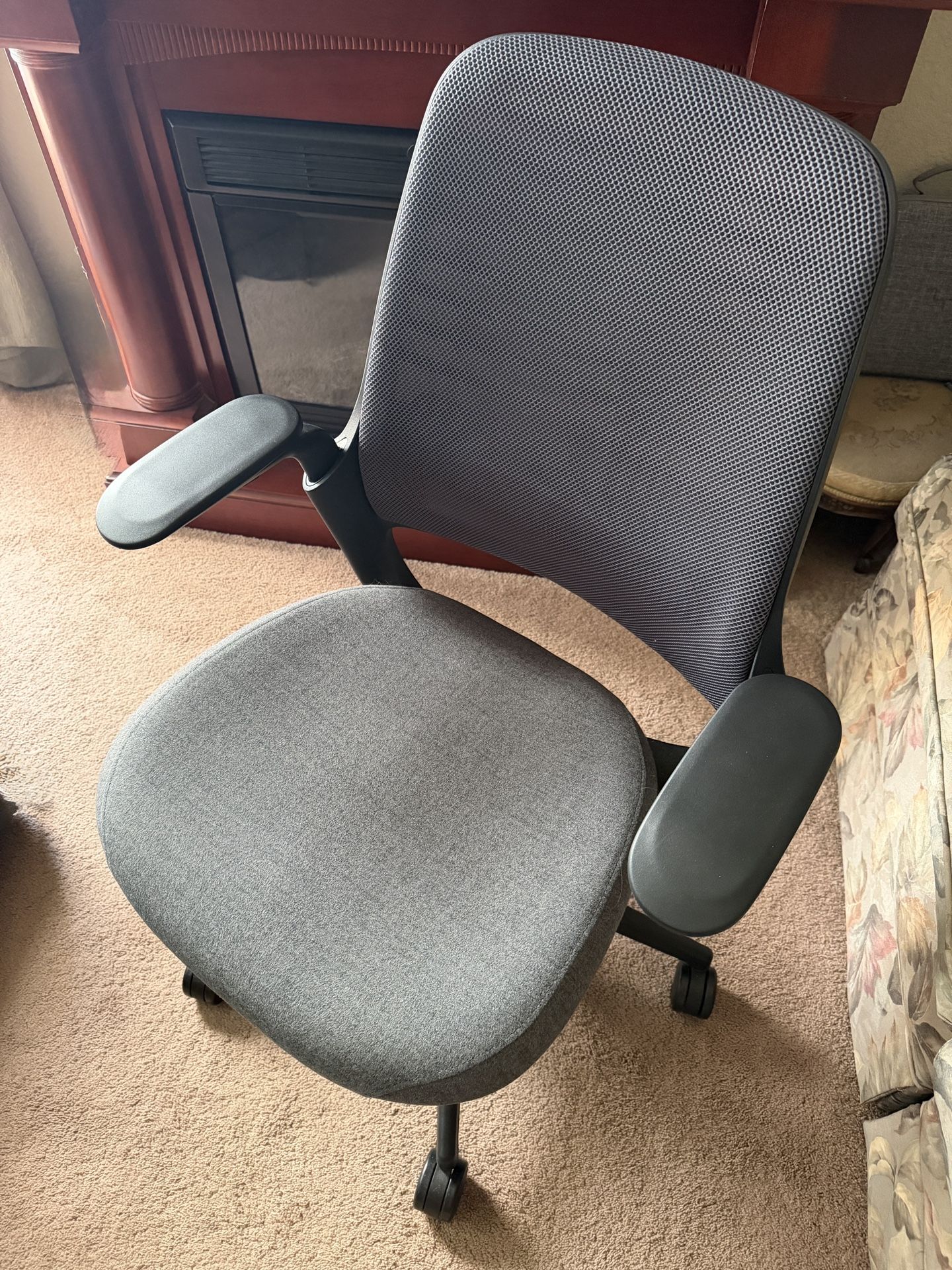 Steelcase Series 1 Office Chair – Ergonomic & Adjustable