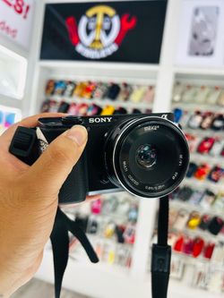 Sony alpha 6100 camera