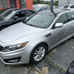Kia Optima Silver 4 Door Sedan 