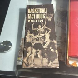 VTG NCAA BASKETBALL 1963-64 fact book pamphlet style rare VG++