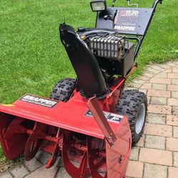 Big - 30" Snapper 2 stage Snow Blower / electric start. Tuned / new belts. beat the tarrifs.