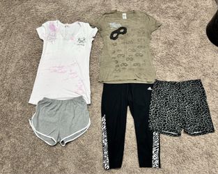 Ladies Size Large Summer Clothes Lot 1