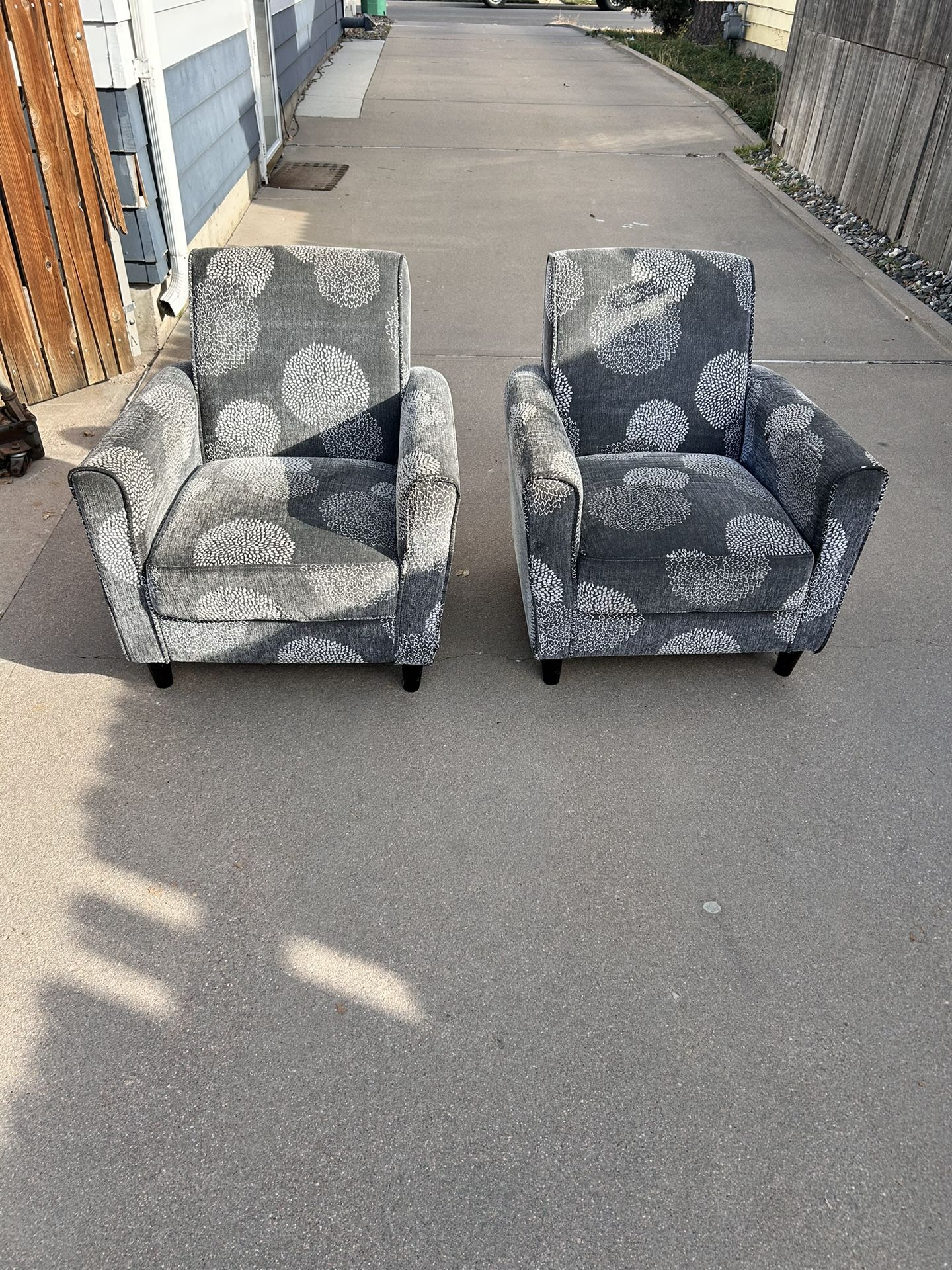 Accent Chairs For Living Room