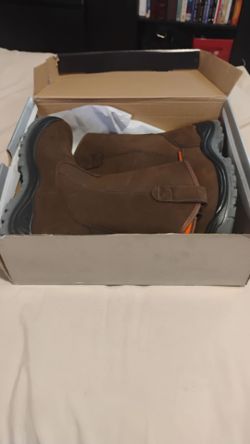 "Brand New " Hytest  Leather Steel Toe  Boots .