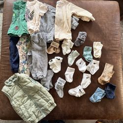 Baby 6-12 Months Boy 17 Socks 4 Pants 4 Shirts Nike Gap