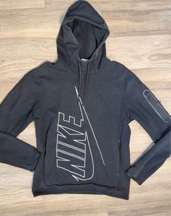 Nike Tech Pullover