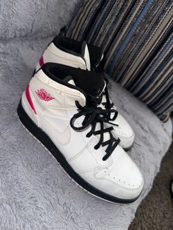 Women’s shoes