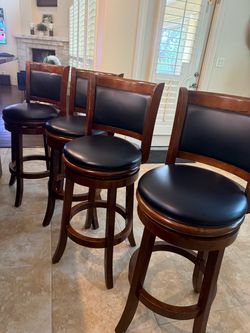 4 bars stools