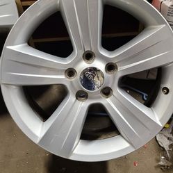 4 Jeep Stock 17inch Rims 