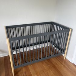 Baby Crib 
