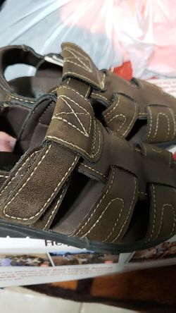 Boy's size 7 sandals