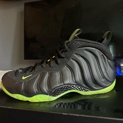 Nike air foamposite one size 13
