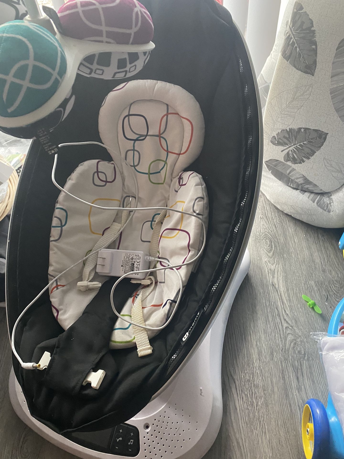 4 Moms Mamaroo Must Pick Up