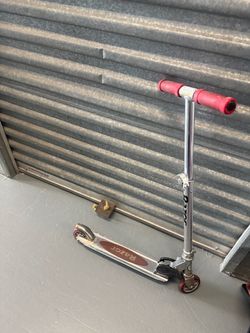 Razor scooter