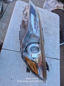 Toyota Camry Left Headlight Oem