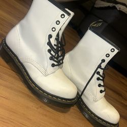 Dr Martens