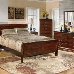 DARK BROWN-5PC.DRESSER,MIRROR,CHEST,QUEEN SLEIGH BED