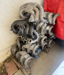 E30 m20B27 and M20b25 intake manifolds m20 engine