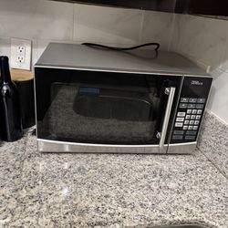 Levela Stainless Steel Microwave