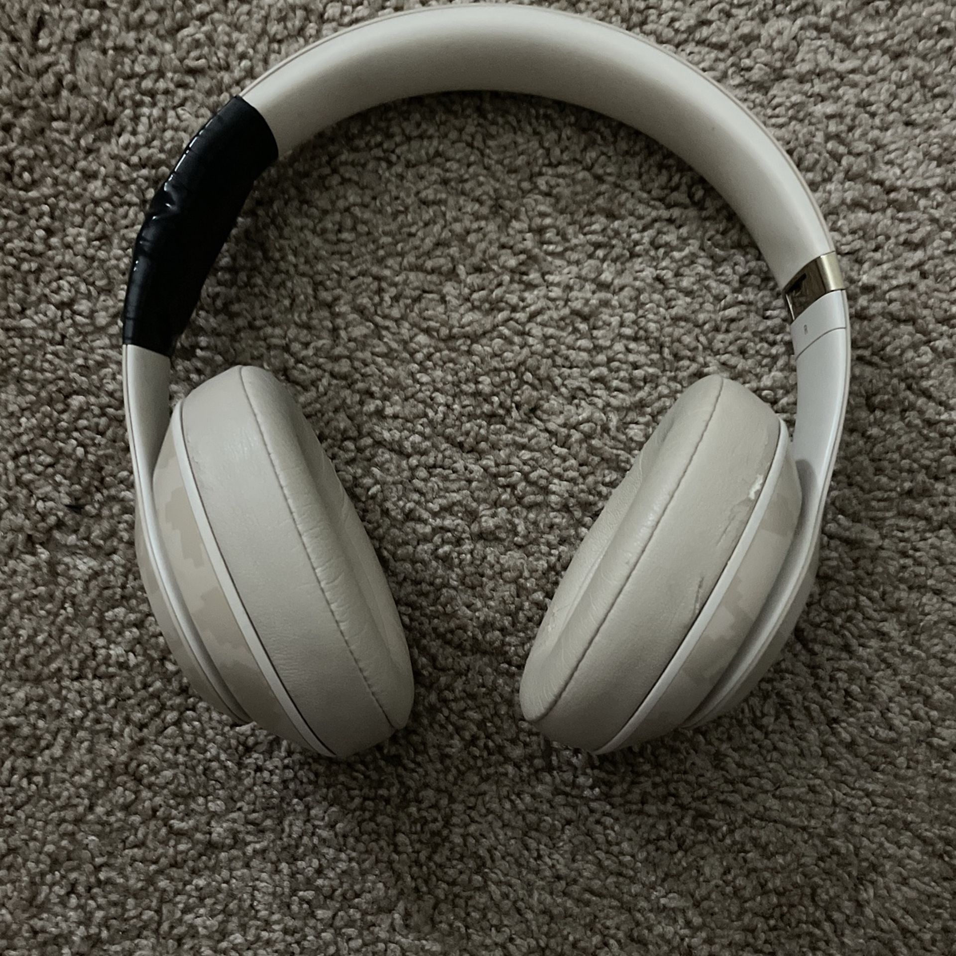 Beats by Dr Dre Studio 3 Wireless Headphone Camo Collection