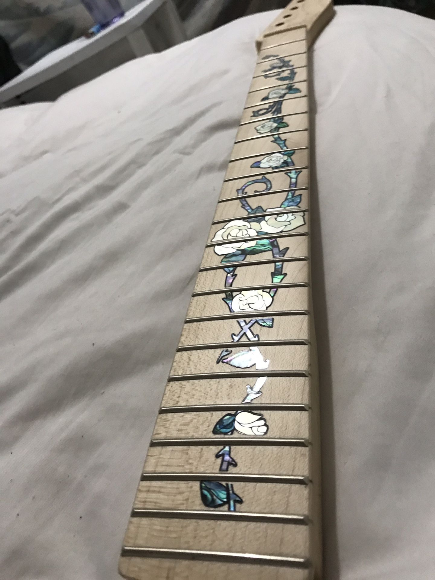 Telecaster/Stratocaster guitar neck replacement