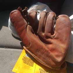 1950s Wilson Ball Hawk Frank Sauer A2160 baseball Glove
