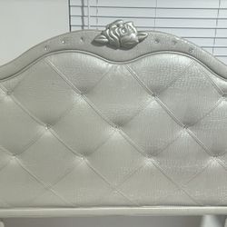 Full Size Bed Frame Set (No Mattress)