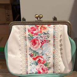 Evening Bag With Lock