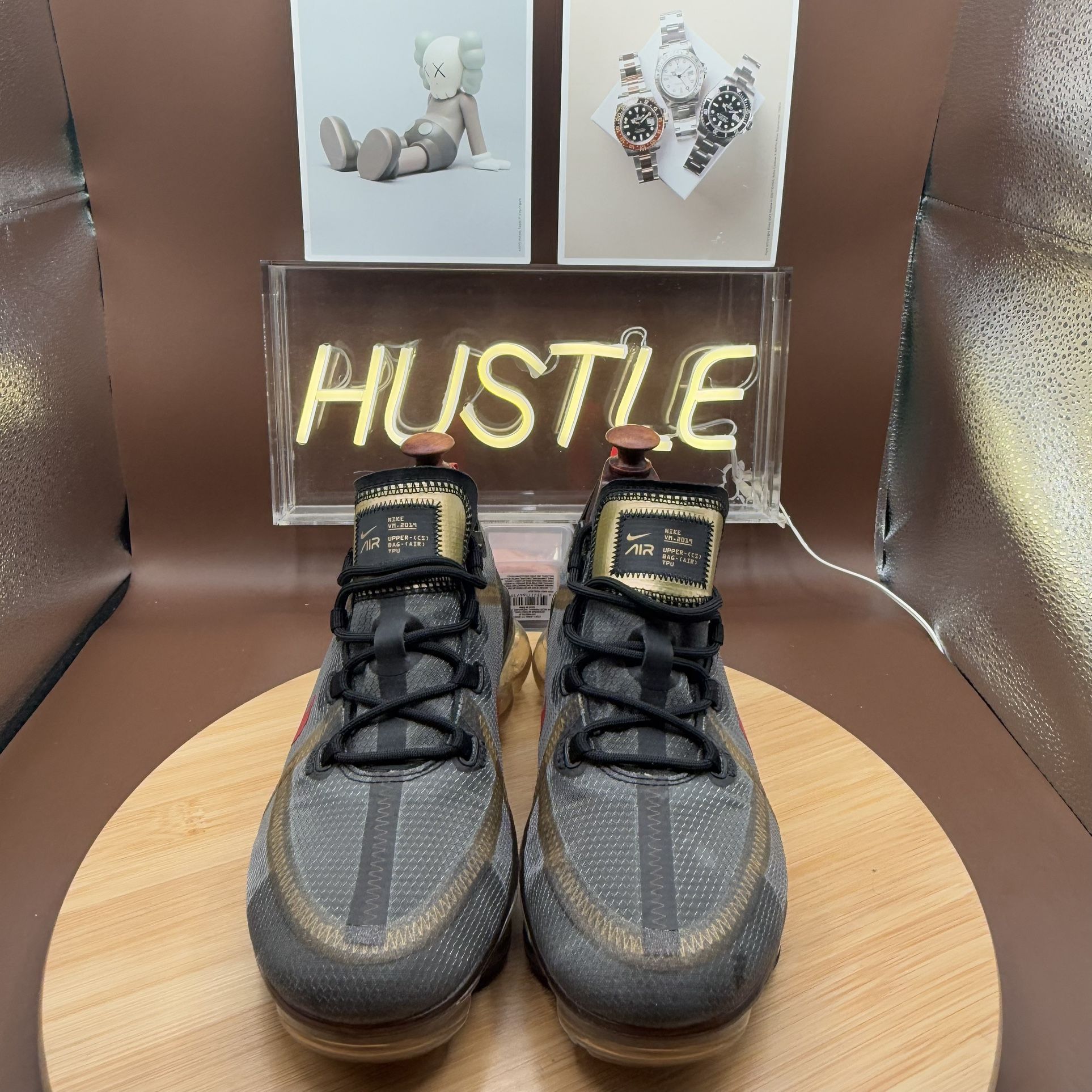 Nike Women's Air Vapormax 2019 Black/Metallic Gold Sz