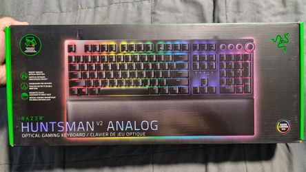 Razer Huntsman V2 Analog Gaming Keyboard (NIB SEALED)