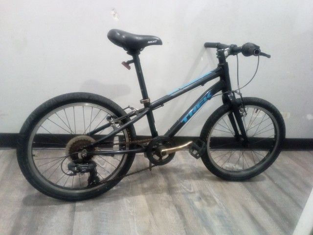 Trek Road Bike