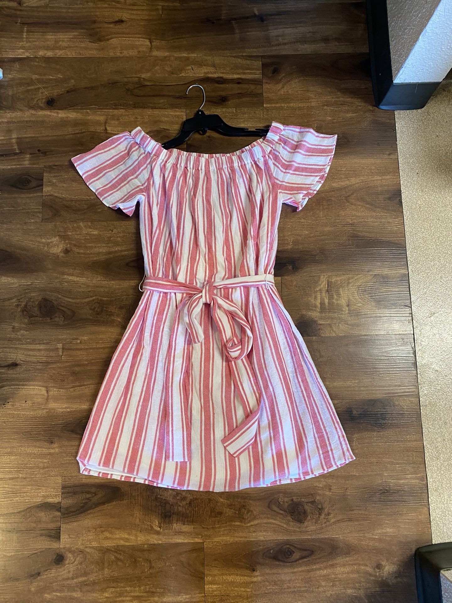 Brand new woman’s Michael Kors brand Off The Shoulder Pink Striped Midi Dress Up For Sale