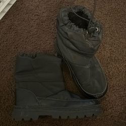 Snow Boots