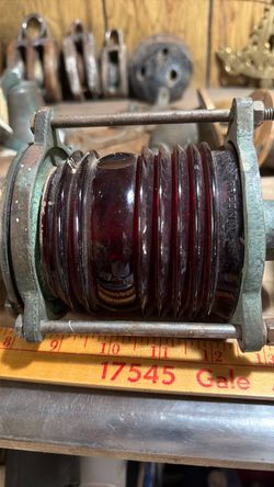 VTG WWII US NAVY BRASS FRESNEL LANTER PAIR RED & BLUE GLASS. MODERN MTL MFG CO .9-S—5495-L