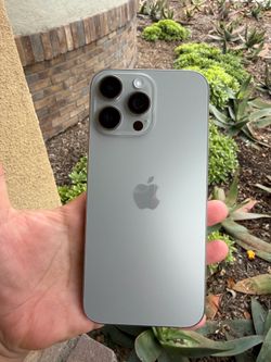 iPhone 15 Pro Max Unlocked