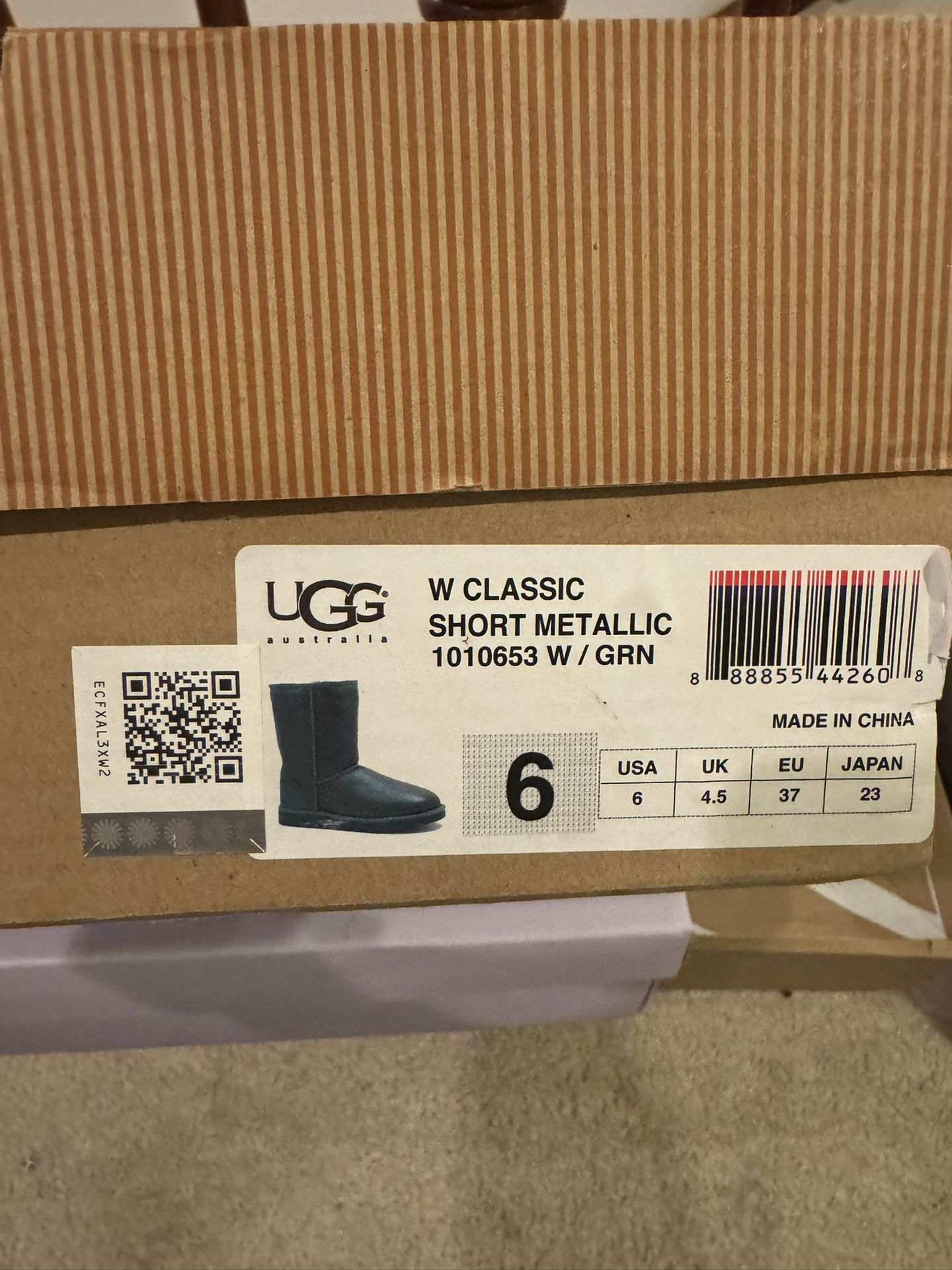 Uggs Size 6 Boots