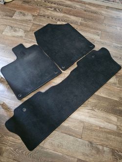 2022 Honda Pilot floor mat set