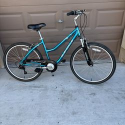 Kent Glendale. Aluminum. 7 Speed. 26” Wheels. 17” Size. 