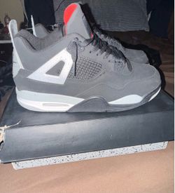 Jordan 4 Black cement doir