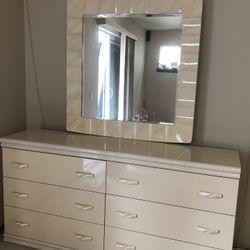 Ivory Bedroom set